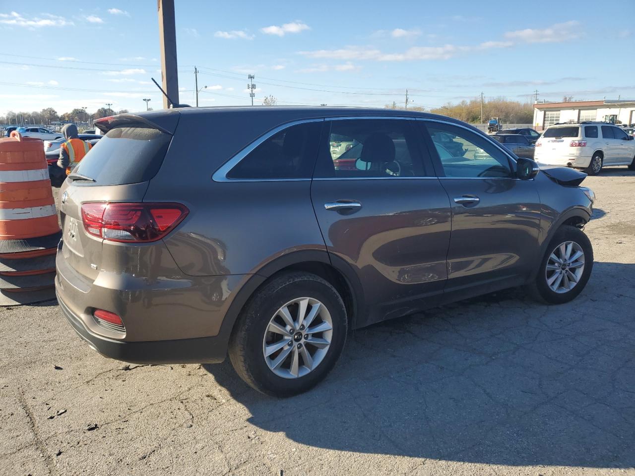 Lot #3020638944 2019 KIA SORENTO L