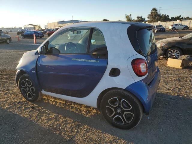 VIN WMEFJ5DAXGK048211 2016 SMART FORTWO no.2