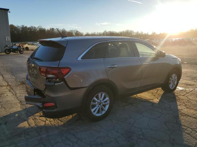 VIN 5XYPGDA3XKG461469 2019 KIA Sorento, L no.3