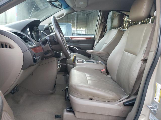 2016 CHRYSLER TOWN & COU - 2C4RC1AGXGR193709