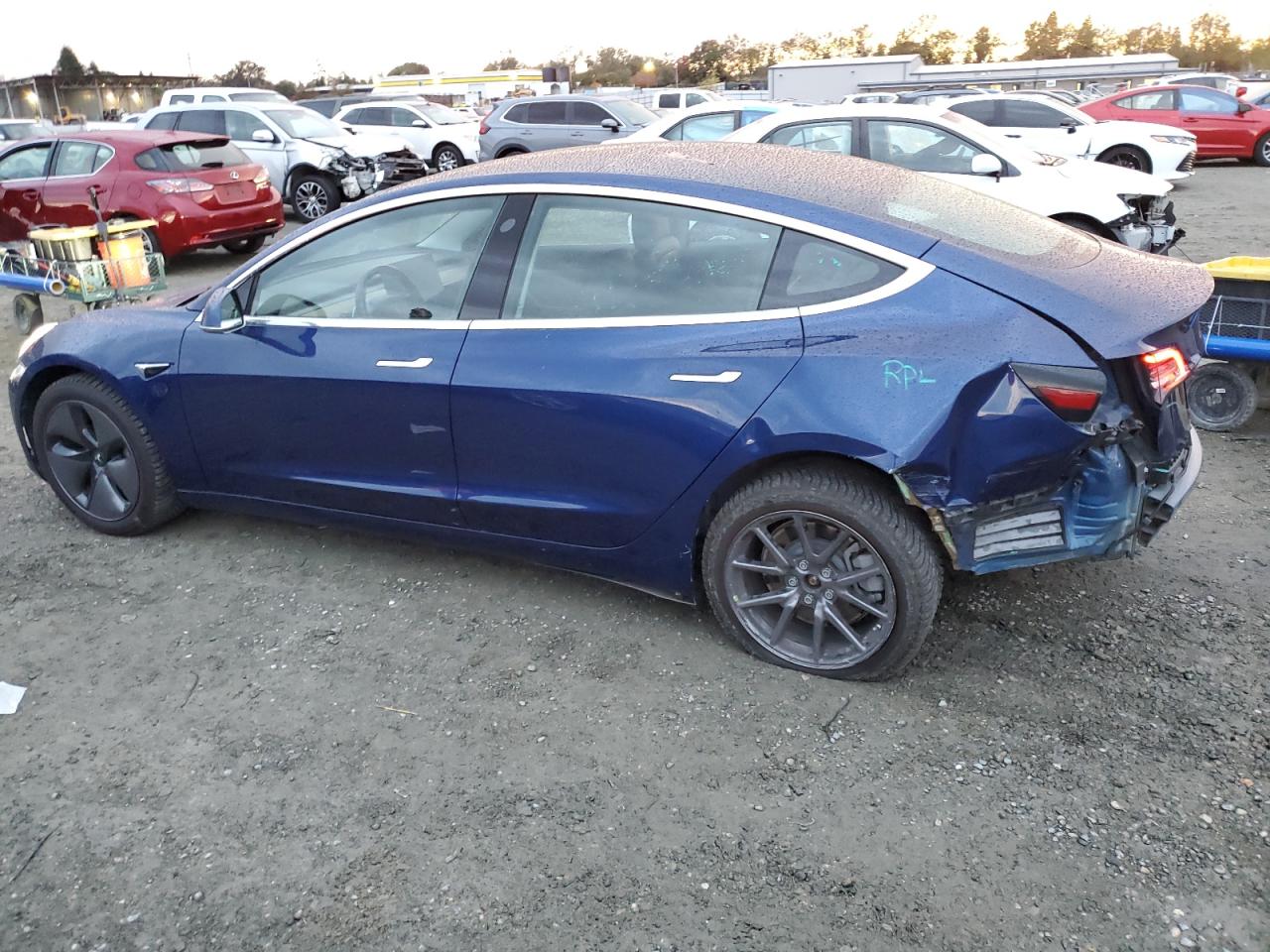 Lot #2979643570 2018 TESLA MODEL 3