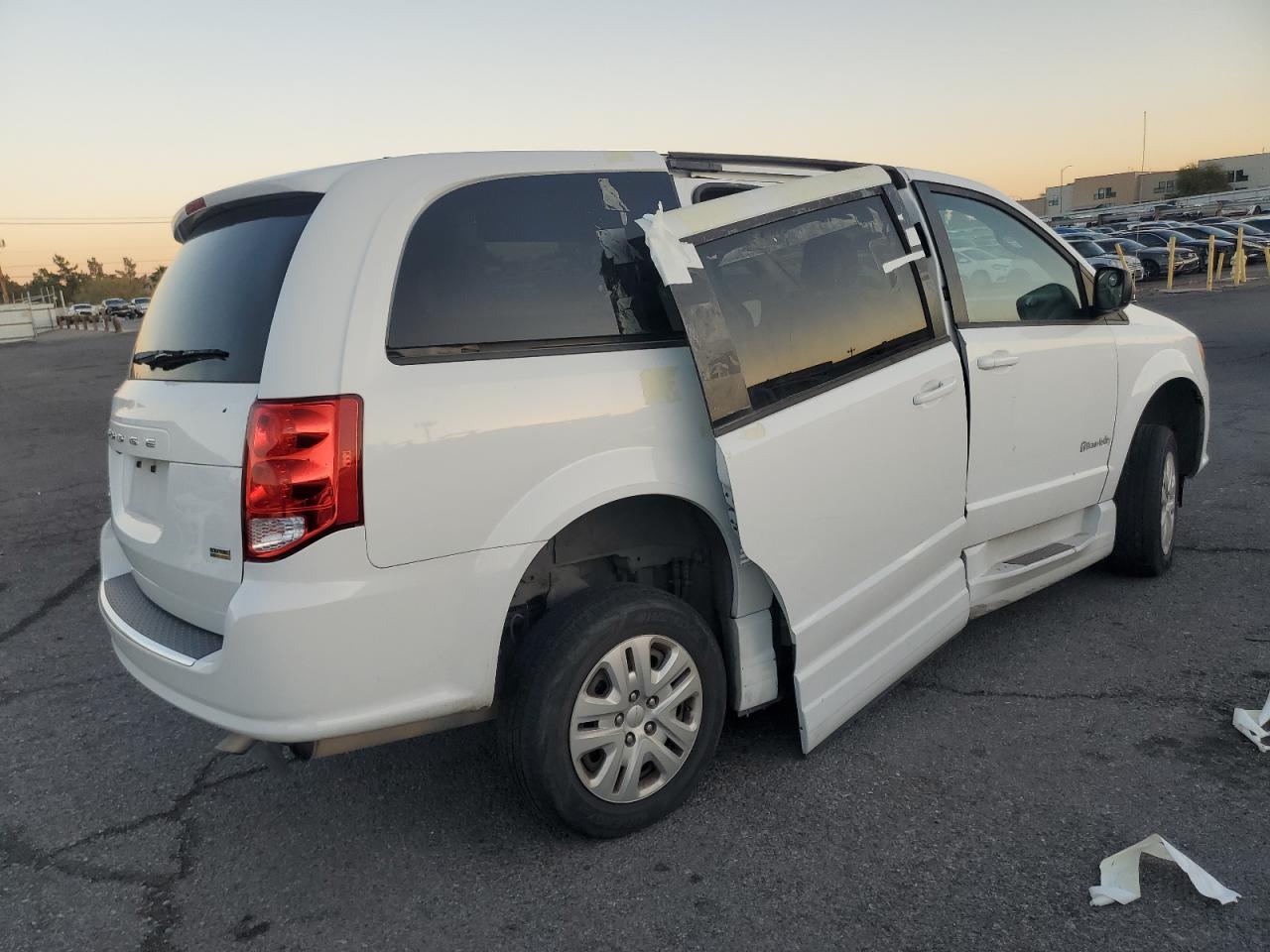 Lot #2991702190 2018 DODGE GRAND CARA