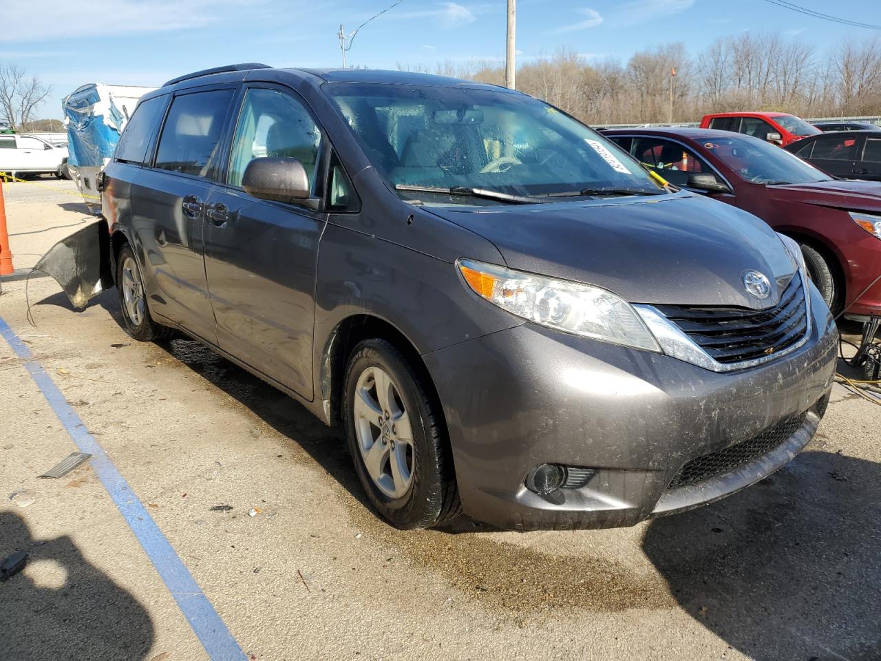 Lot #3009124356 2013 TOYOTA SIENNA LE