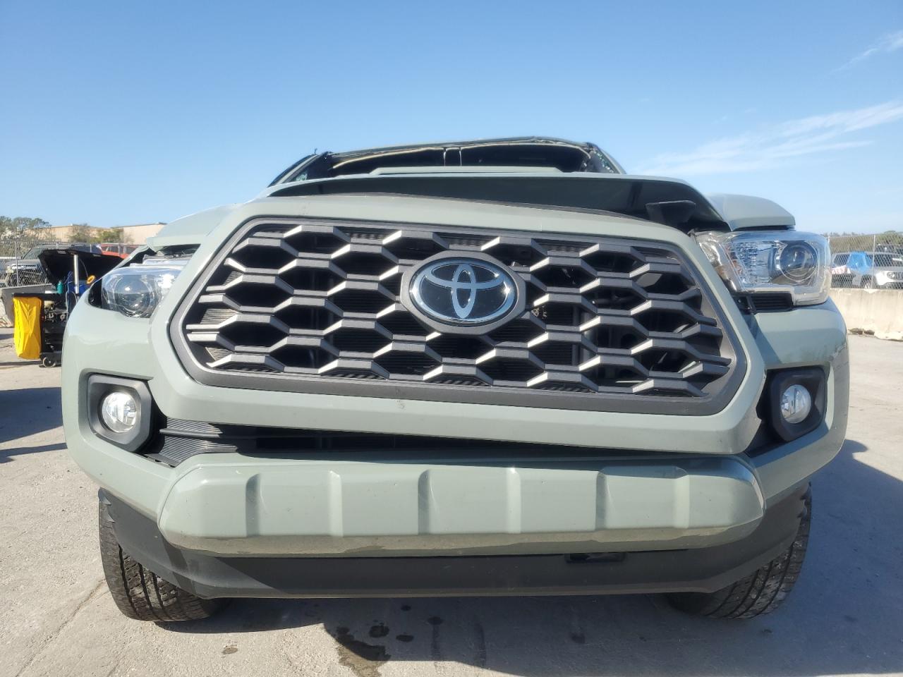 Lot #2994123344 2022 TOYOTA TACOMA DOU