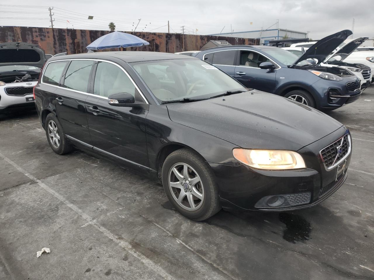 Lot #3048389740 2009 VOLVO V70 3.2