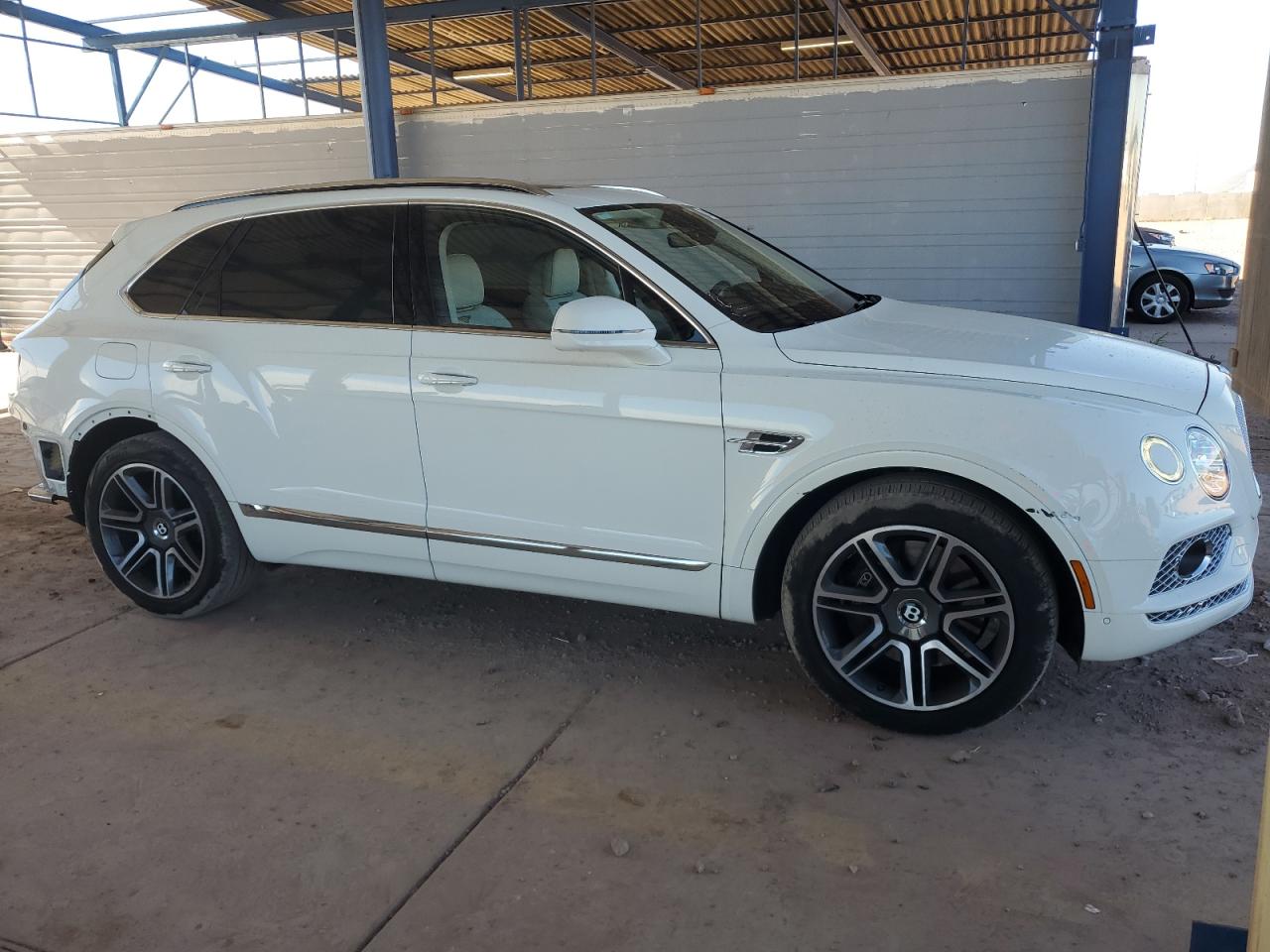 Lot #2996494838 2018 BENTLEY BENTAYGA