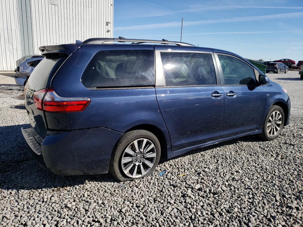 Lot #2977398870 2020 TOYOTA SIENNA XLE