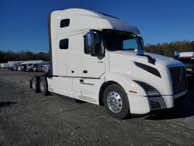 2024 VOLVO VN VNL #2979436622