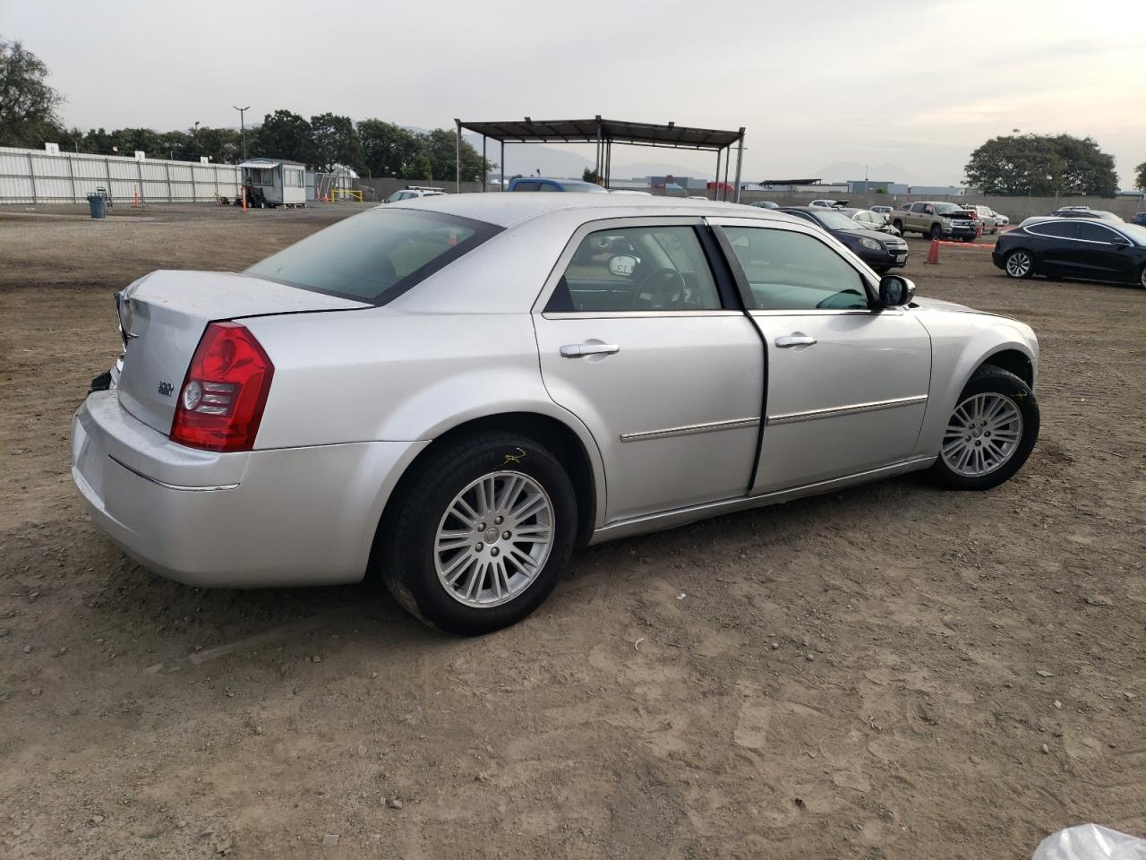 Lot #3024862415 2010 CHRYSLER 300 TOURIN