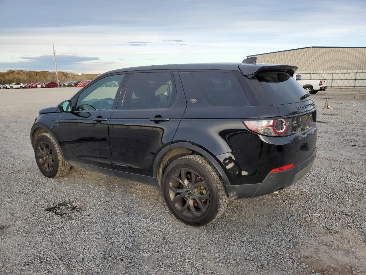 Lot #3028221037 2019 LAND ROVER DISCOVERY