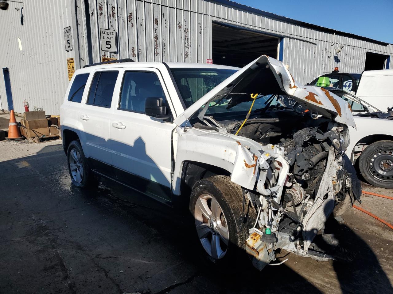 Lot #2996397364 2016 JEEP PATRIOT SP