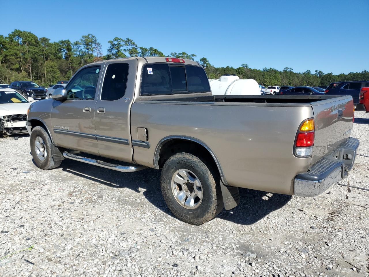 Lot #3004099994 2001 TOYOTA TUNDRA ACC