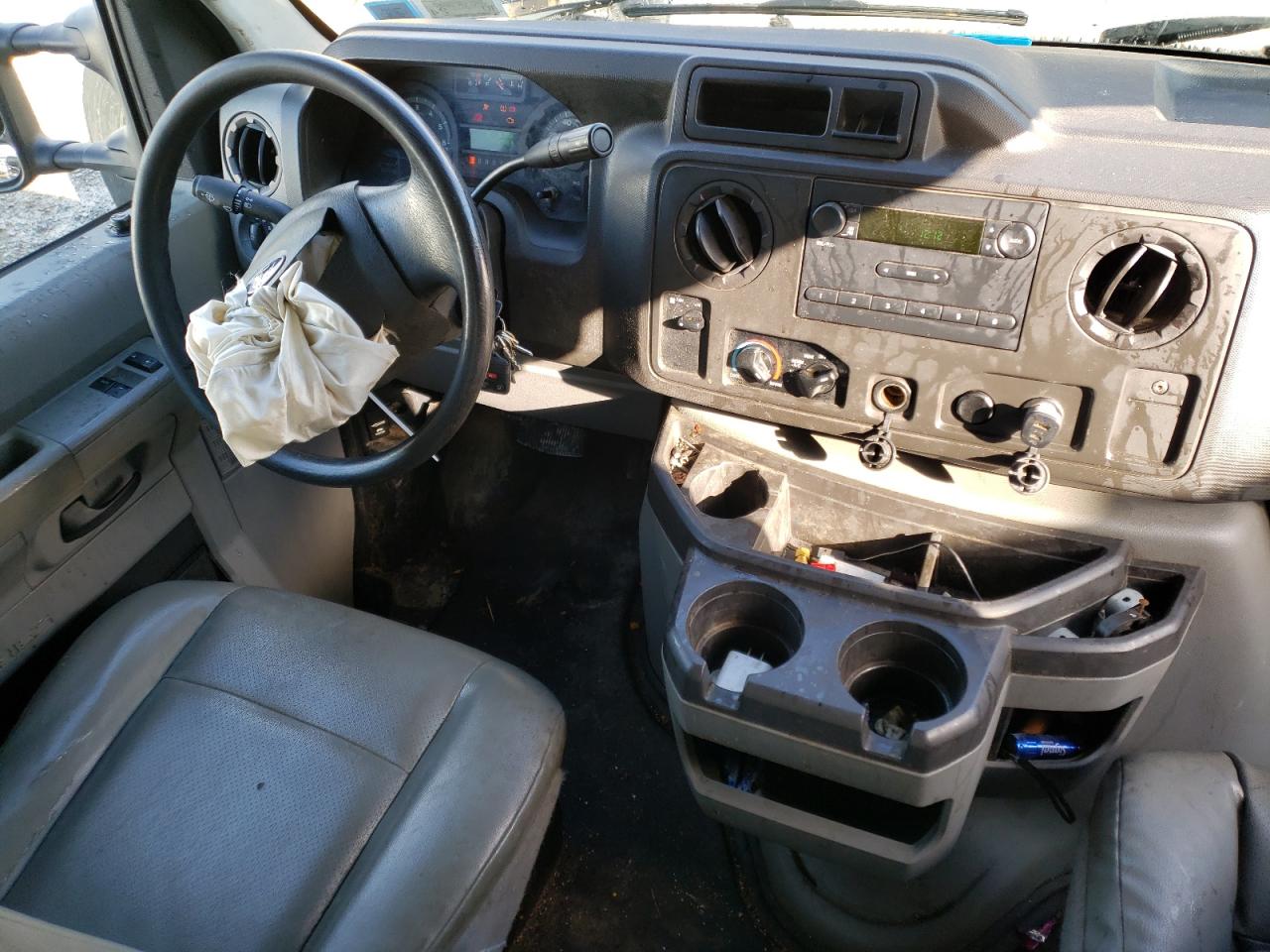 FORD ECONOLINE E350 SUPER DUTY CUTAWAY VAN