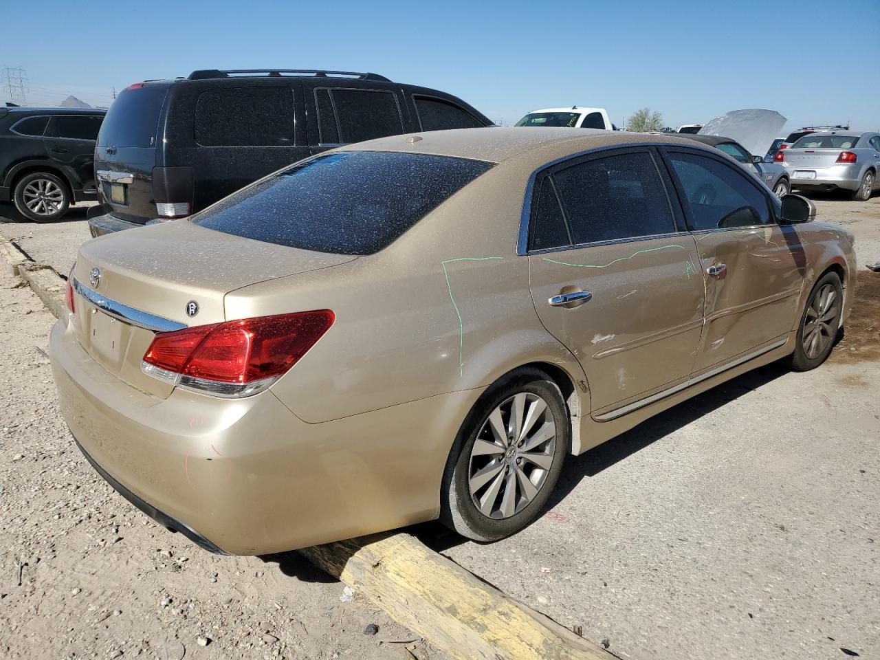 Lot #2986978750 2011 TOYOTA AVALON BAS