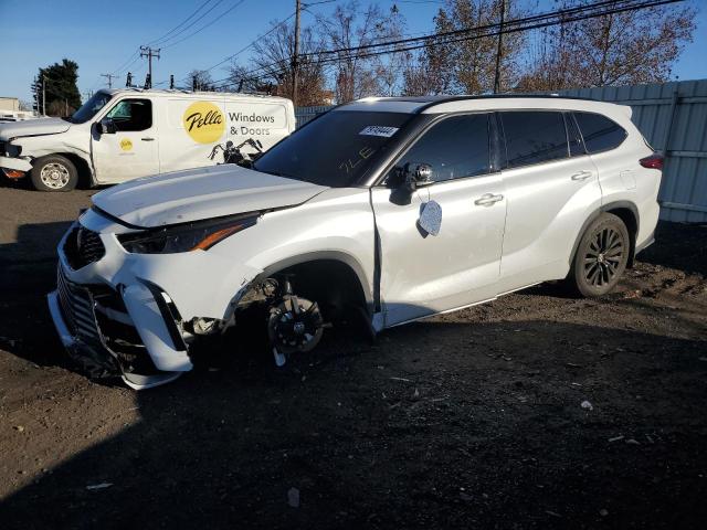 VIN 5TDKDRBHXPS004424 2023 TOYOTA HIGHLANDER no.1