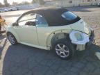 VOLKSWAGEN NEW BEETLE photo