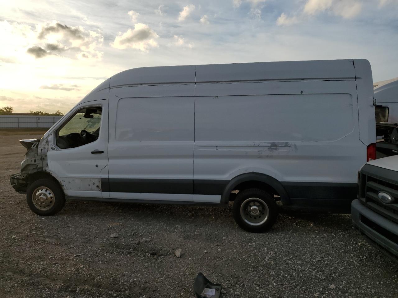 Lot #3028656278 2018 FORD TRANSIT T-