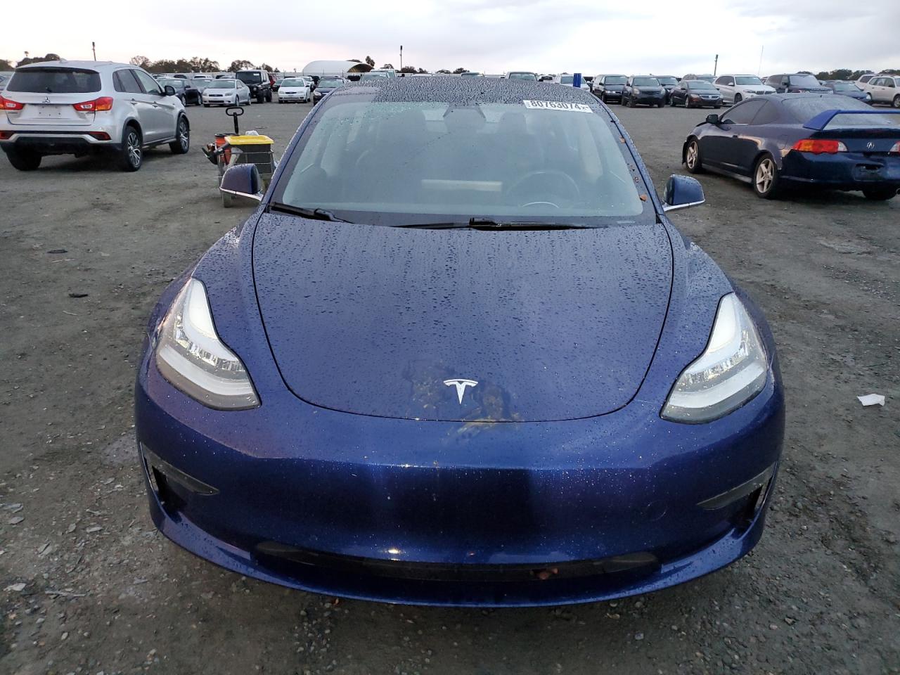 Lot #2979643570 2018 TESLA MODEL 3