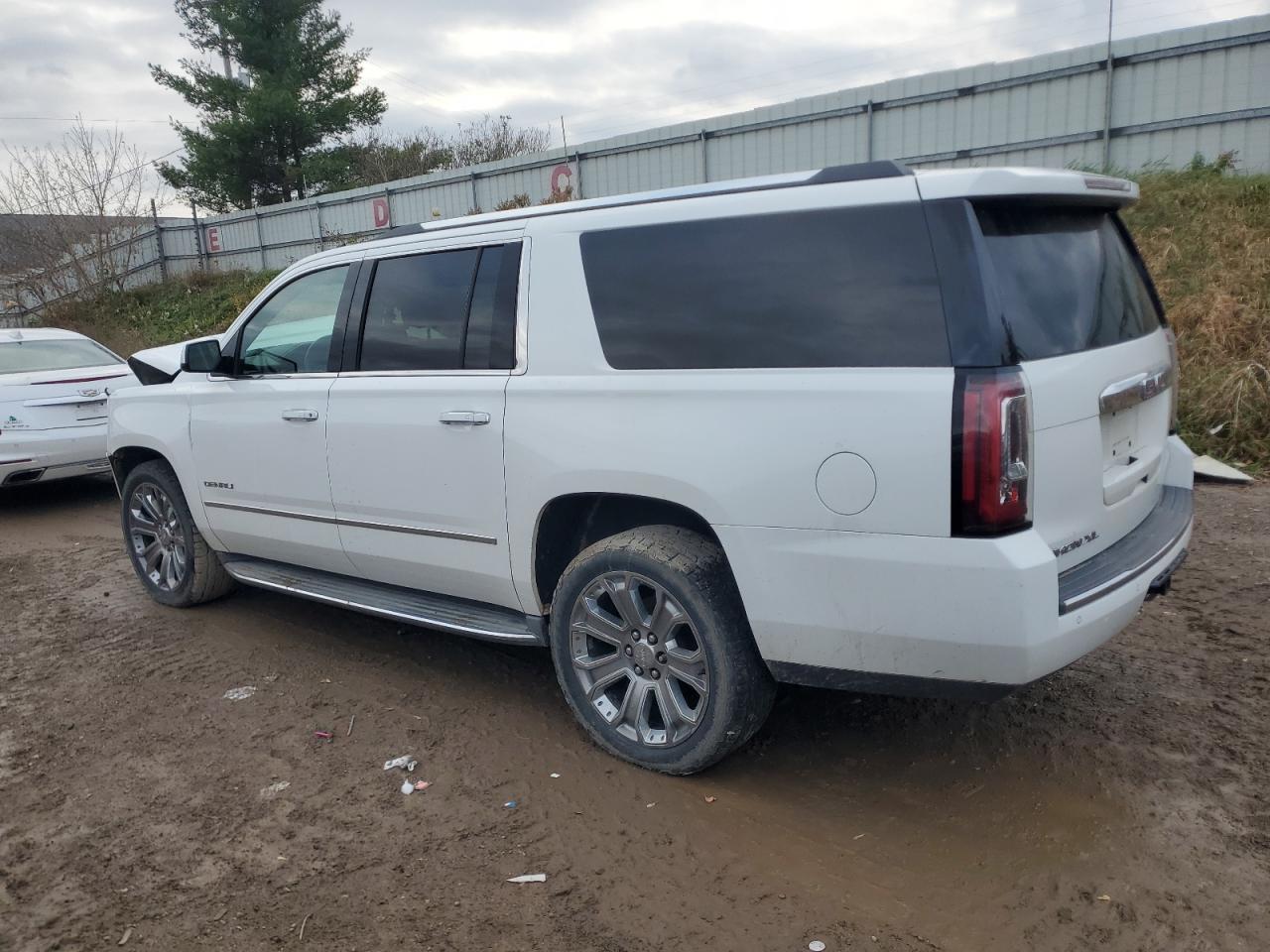 Lot #3034391124 2015 GMC YUKON XL D