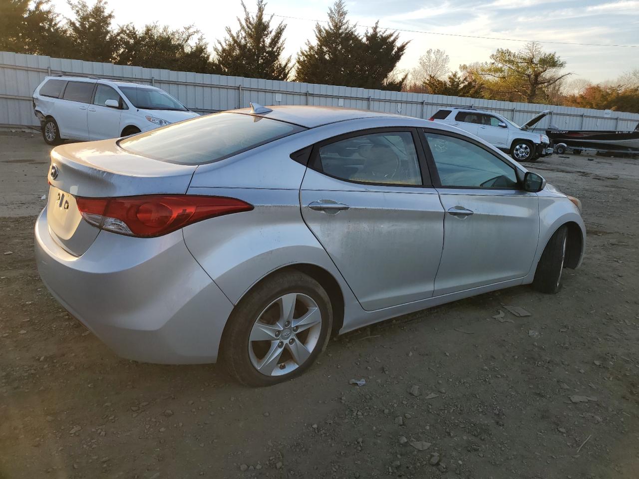 Lot #3034370076 2013 HYUNDAI ELANTRA