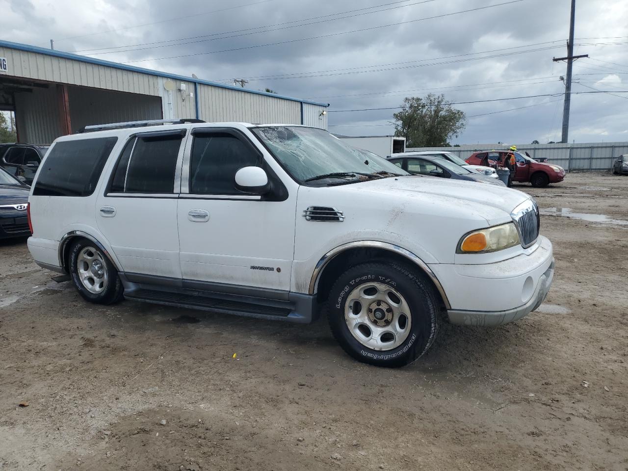 Lot #3028077513 2002 LINCOLN NAVIGATOR