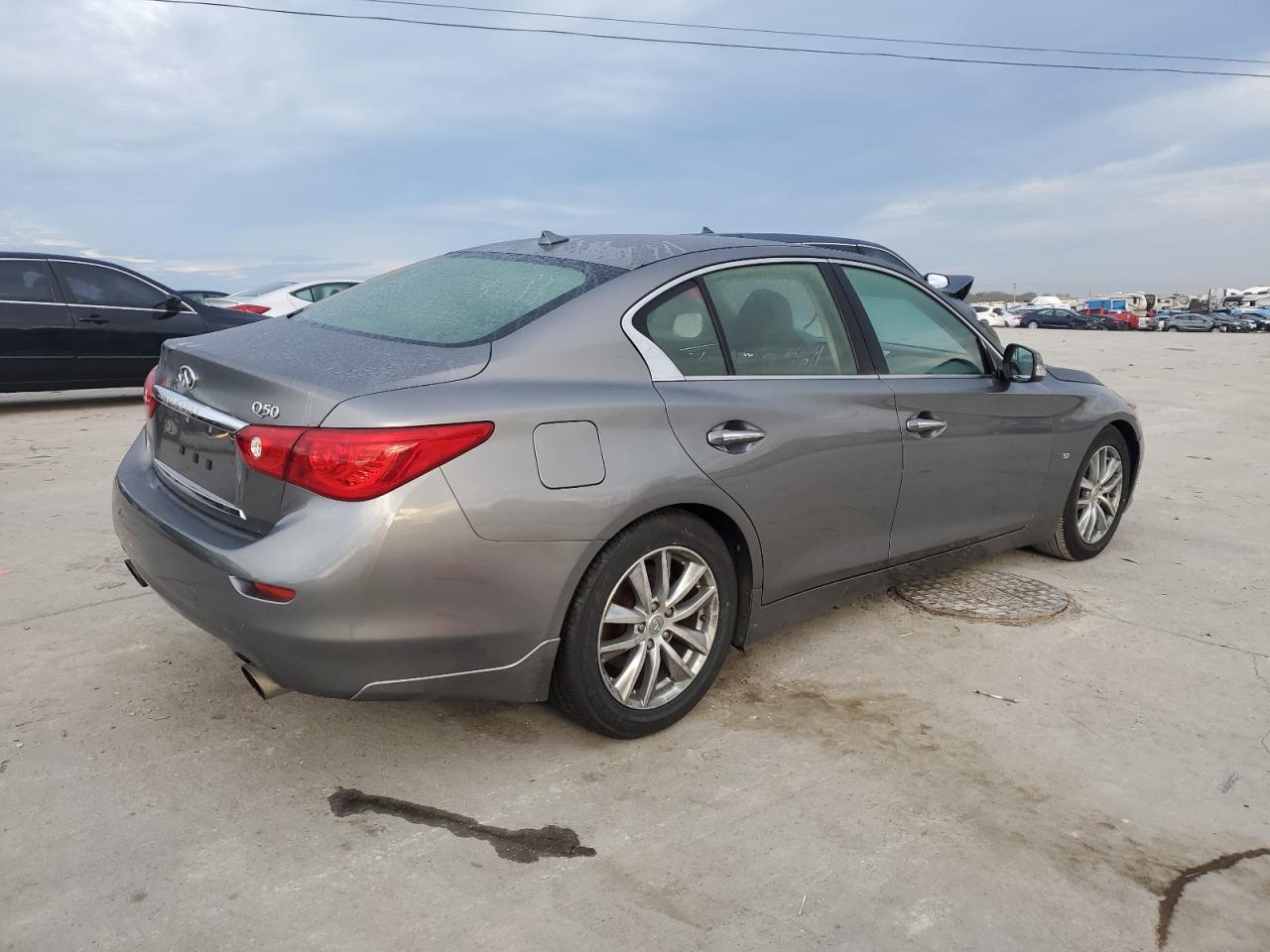 INFINITI Q50 2015