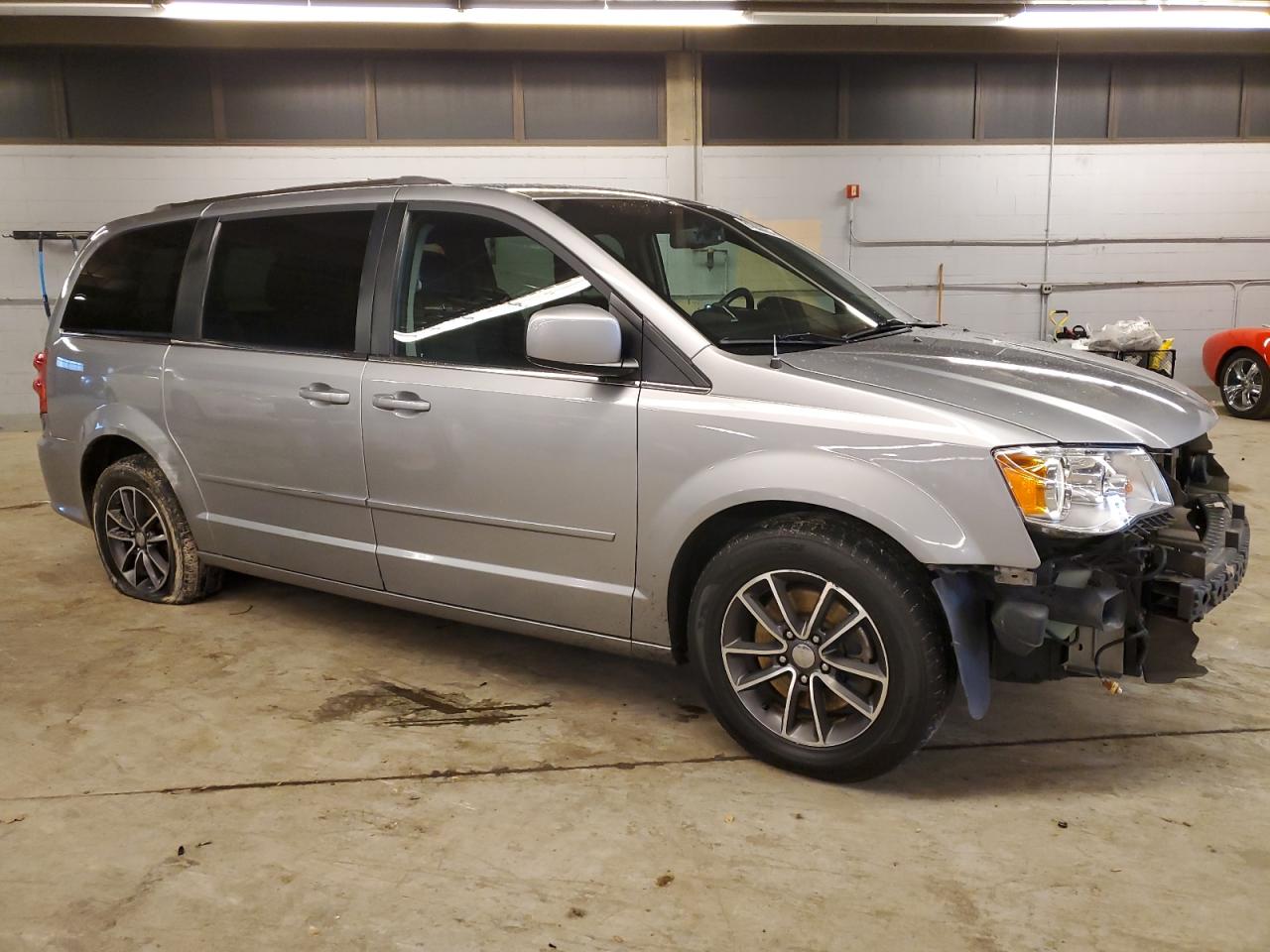 Lot #3034609747 2017 DODGE GRAND CARA