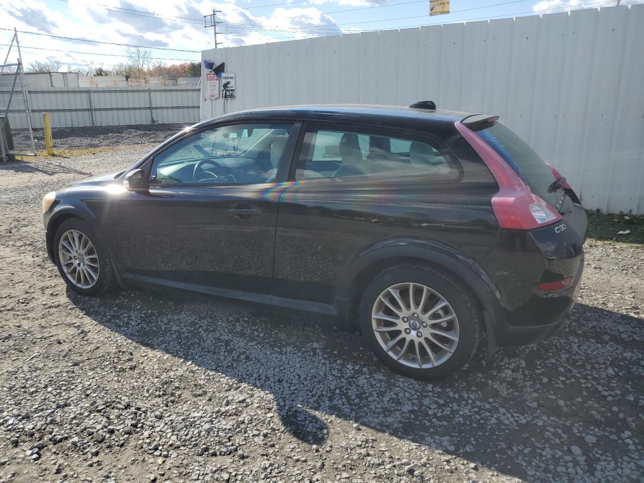 Lot #2978992649 2011 VOLVO C30 T5