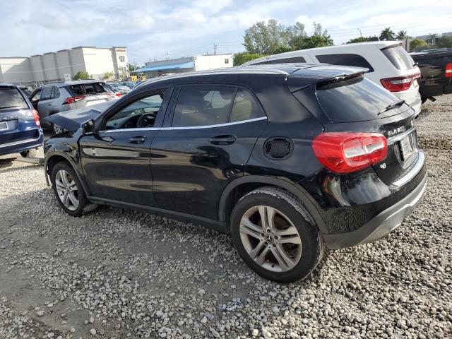 VIN WDCTG4EB6JJ493893 2018 MERCEDES-BENZ GLA-CLASS no.2