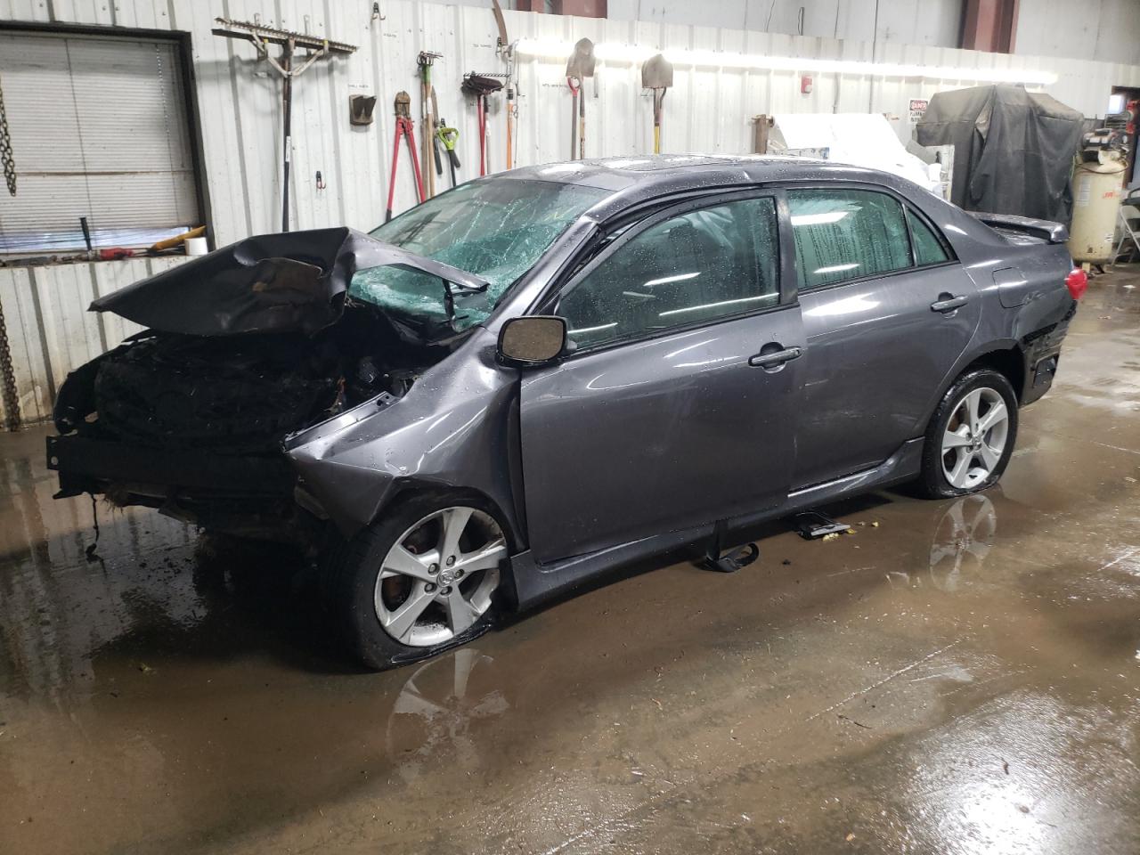 TOYOTA COROLLA BASE