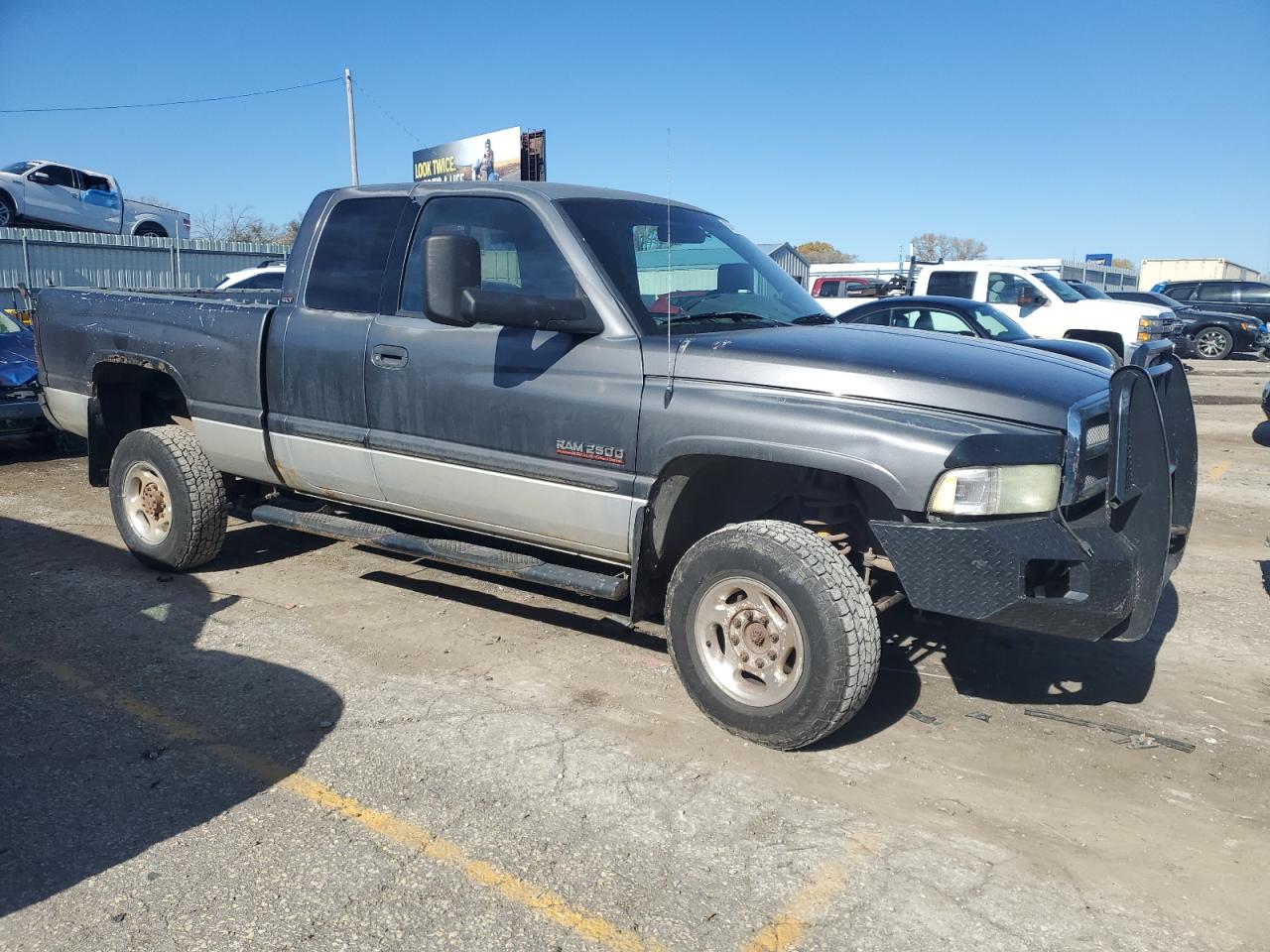 Lot #3004159991 2002 DODGE RAM 2500