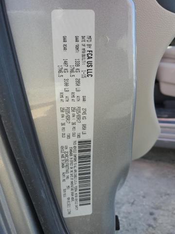 2015 CHRYSLER TOWN & COU - 2C4RC1BG1FR677443