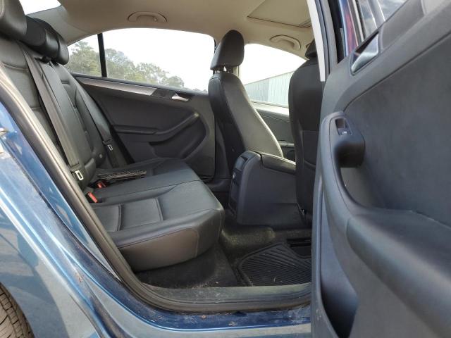 2017 VOLKSWAGEN JETTA SE - 3VWDB7AJ1HM219051