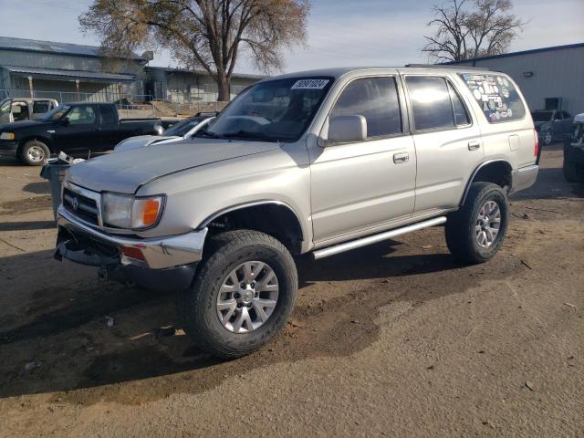 TOYOTA 4RUNNER SR