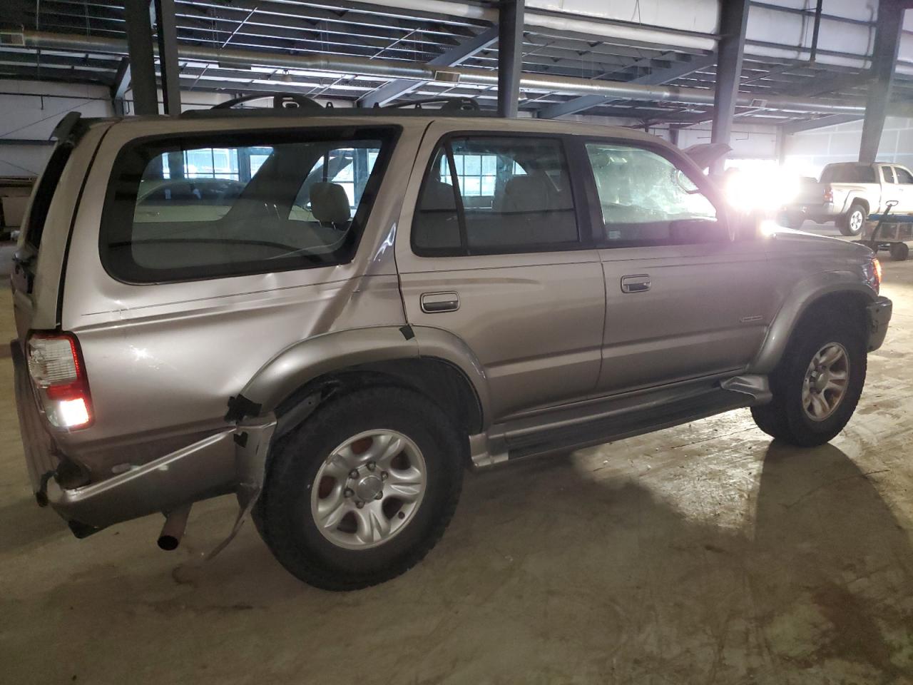 Lot #3033052998 2002 TOYOTA 4RUNNER SR