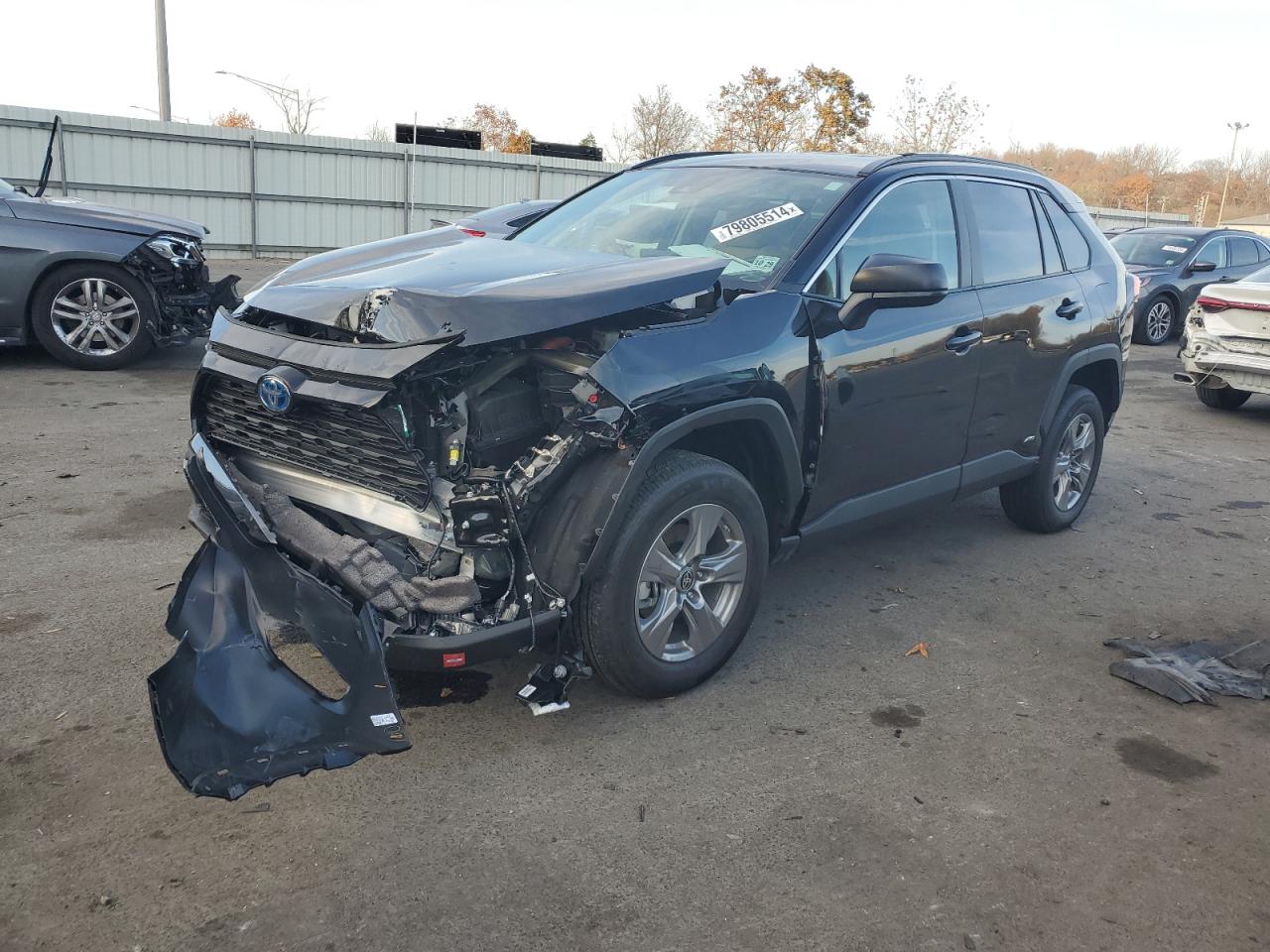 TOYOTA RAV4 LE
