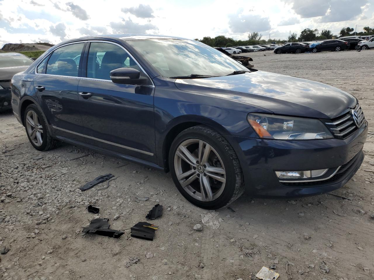 Lot #3003552140 2015 VOLKSWAGEN PASSAT SE