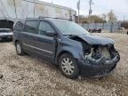 CHRYSLER TOWN & COU photo