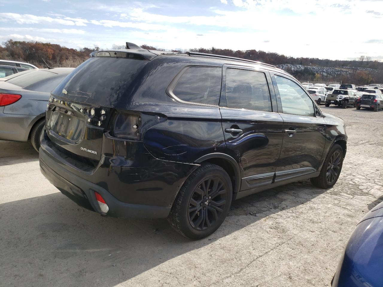 Lot #3033327874 2019 MITSUBISHI OUTLANDER