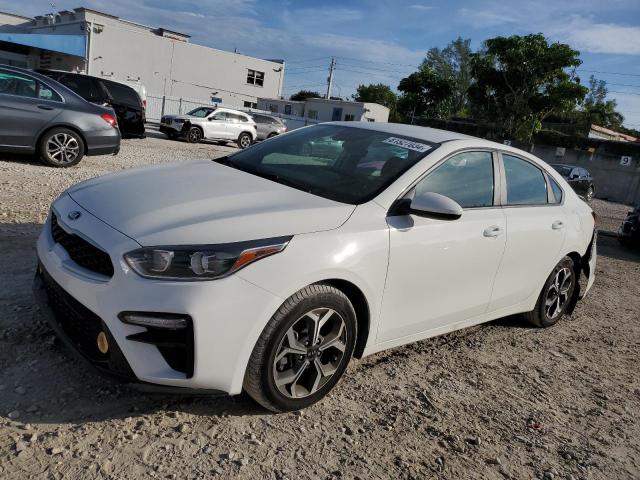 VIN 3KPF24AD2LE253457 2020 KIA FORTE no.1