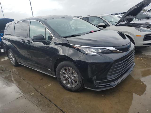 VIN 5TDKRKEC9MS047141 2021 Toyota Sienna, LE no.4