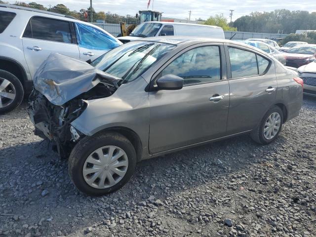 NISSAN VERSA S