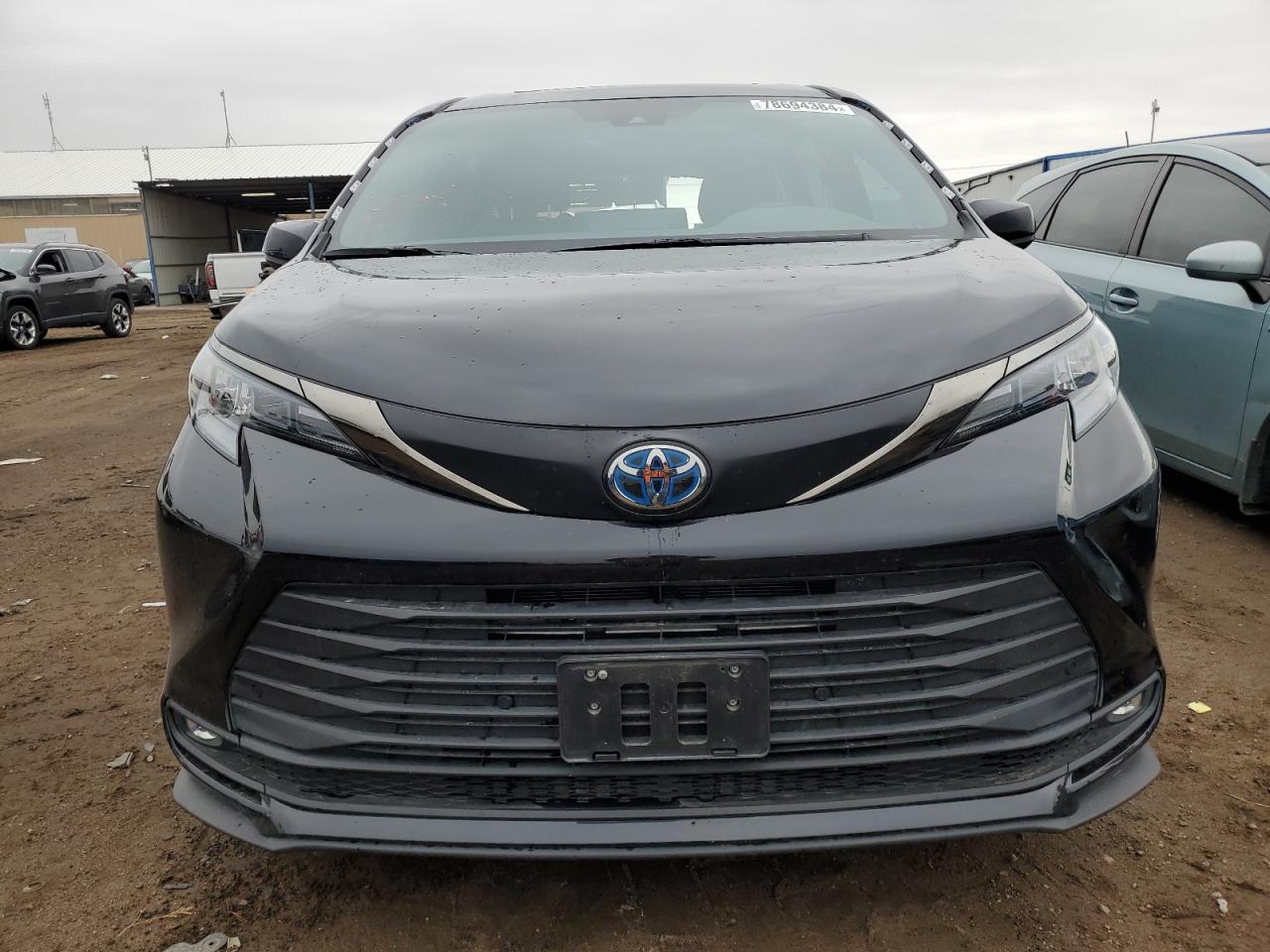 Lot #3004365795 2024 TOYOTA SIENNA XSE