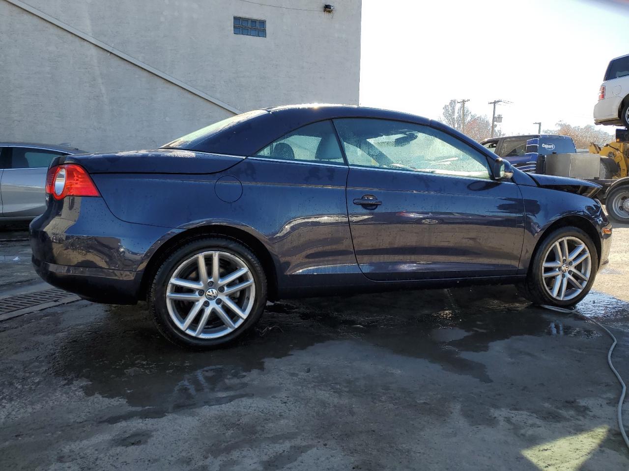 Lot #2988804648 2008 VOLKSWAGEN EOS LUX