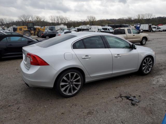 Vin: yv149mfmxf2335458, lot: 80777934, volvo s60 platinum 20153