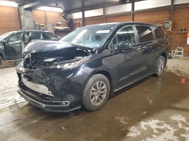 VIN 5TDYSKFC1NS069021 2022 Toyota Sienna, Xle no.1