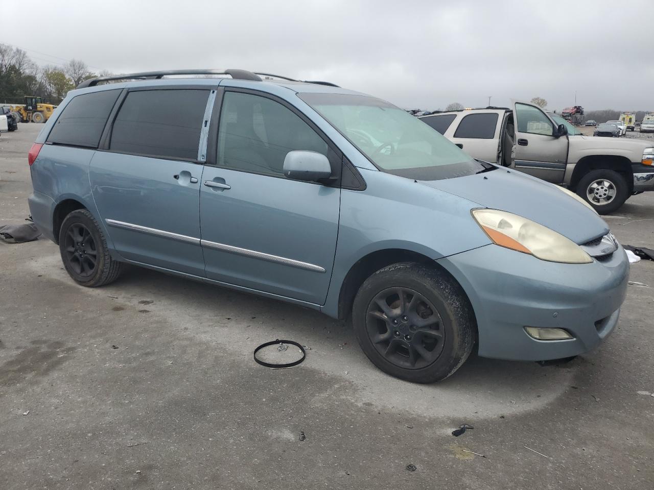 Lot #2971765037 2006 TOYOTA SIENNA XLE