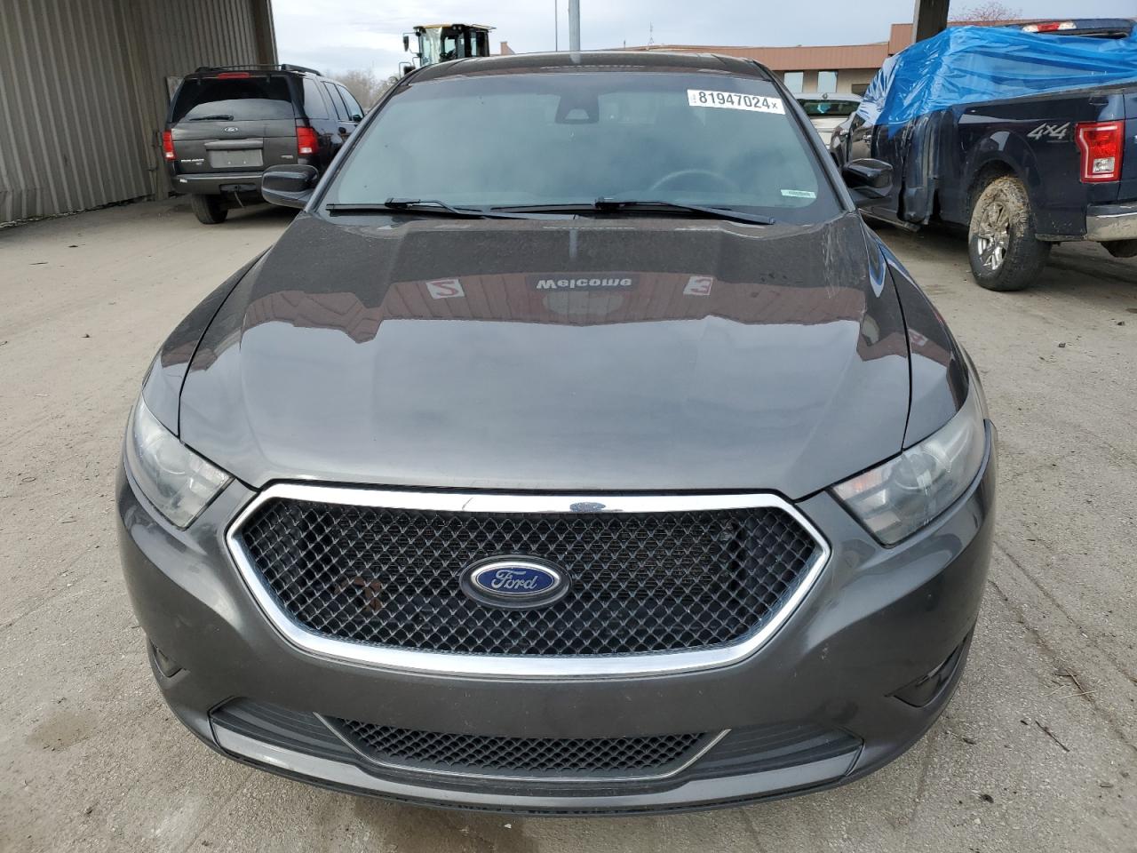 Lot #3009039318 2015 FORD TAURUS SHO