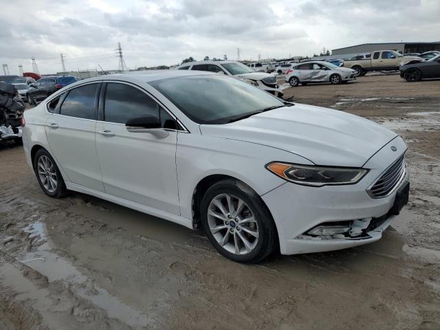 VIN 3FA6P0HD3HR130773 2017 Ford Fusion, SE no.4