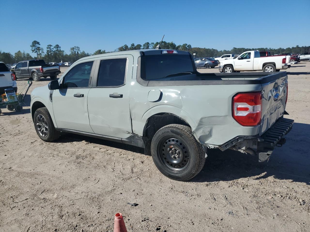 Lot #3022931142 2023 FORD MAVERICK X